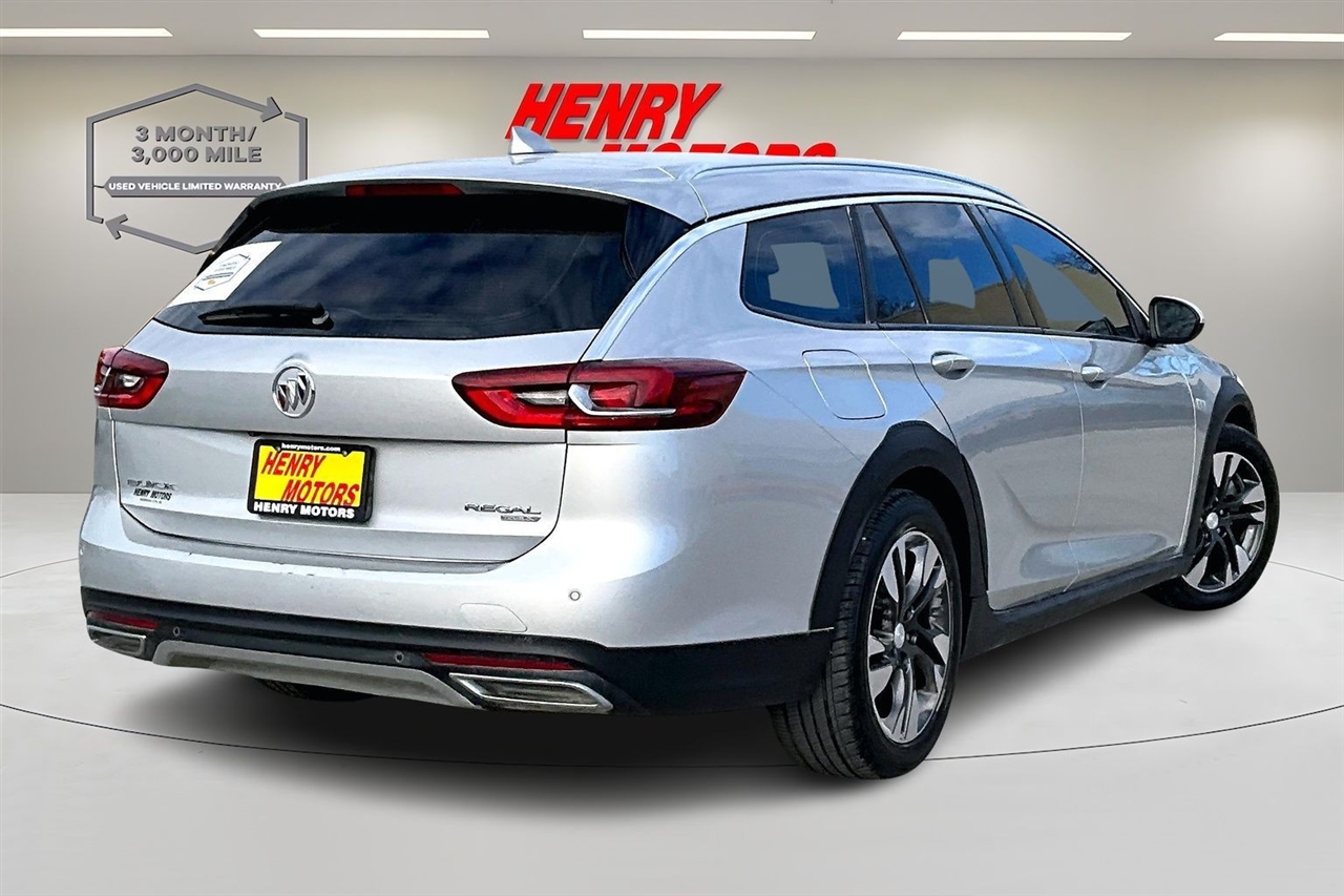 Buick Regal TourX 5dr Wgn Essence AWD 2018