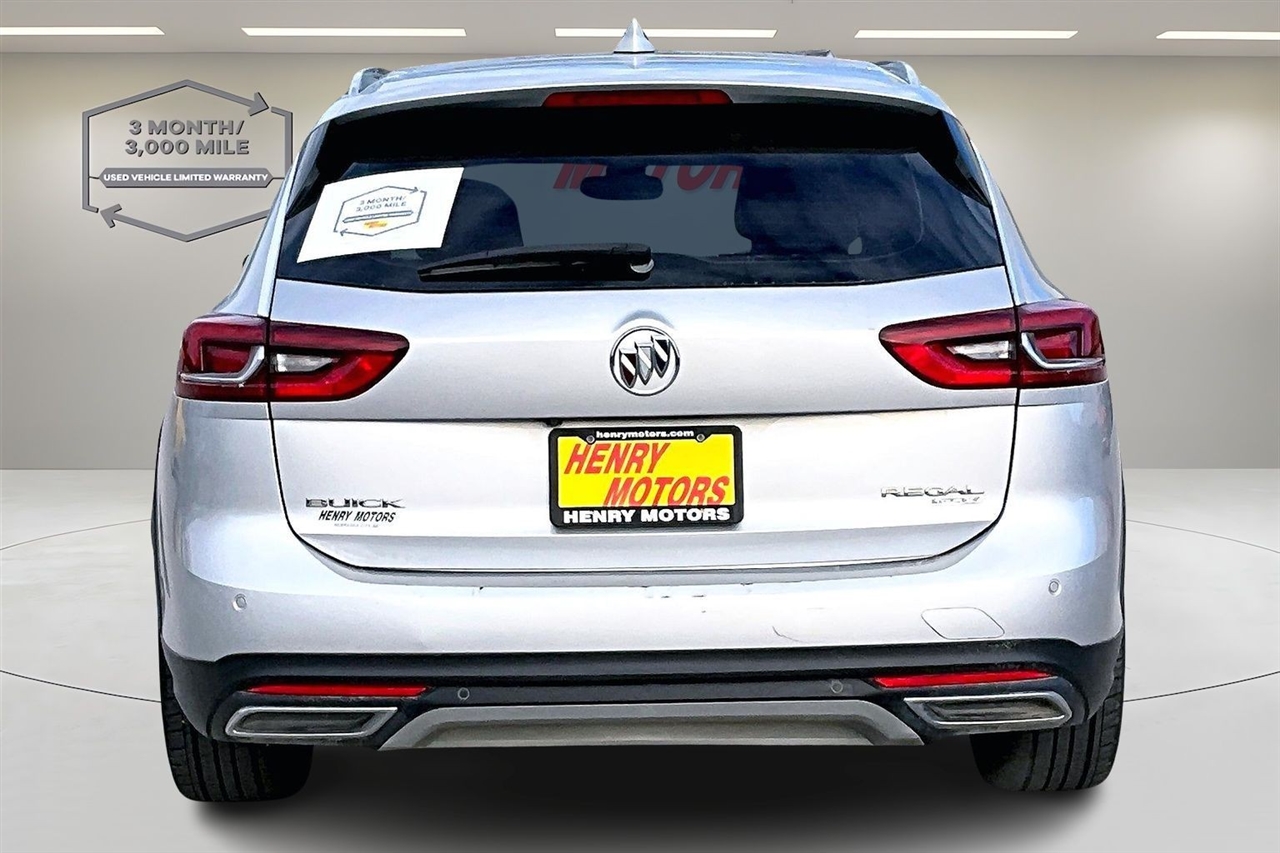 Buick Regal TourX 5dr Wgn Essence AWD 2018
