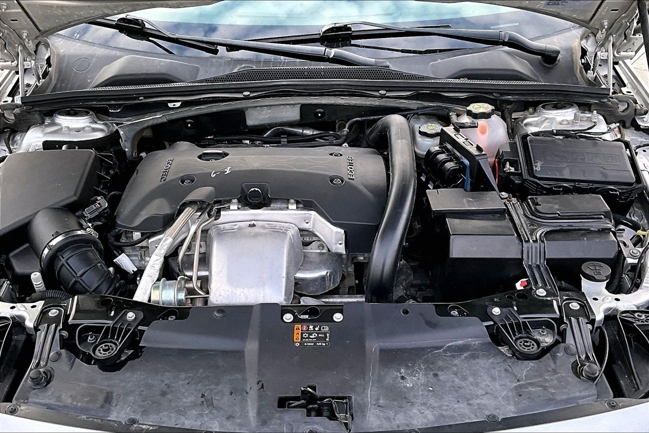 Buick Regal TourX 5dr Wgn Essence AWD 2018