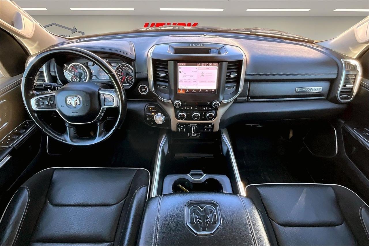 RAM 1500 Laramie 4x4 Crew Cab 5'7" Box 2022