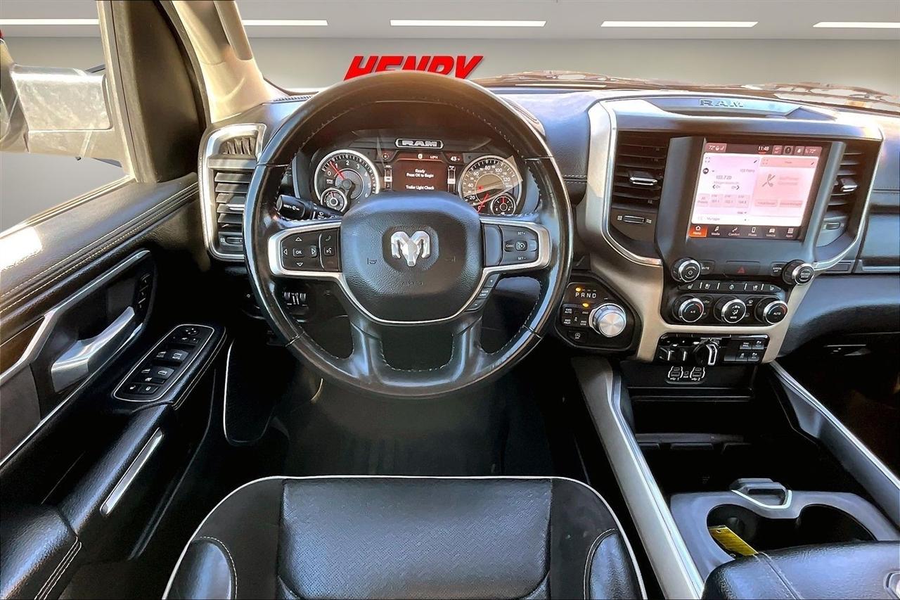 RAM 1500 Laramie 4x4 Crew Cab 5'7" Box 2022