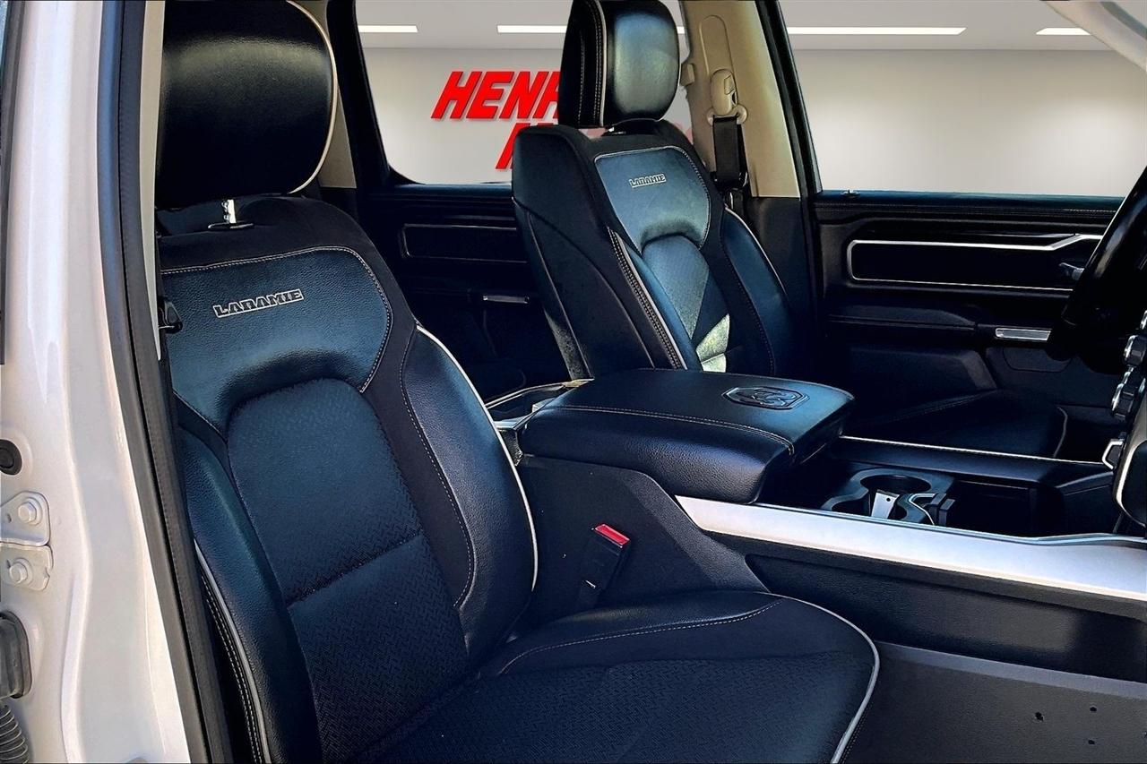 RAM 1500 Laramie 4x4 Crew Cab 5'7" Box 2022