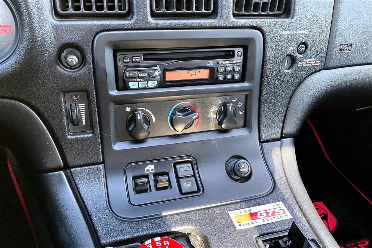 Dodge Viper 2dr GTS Coupe 2002