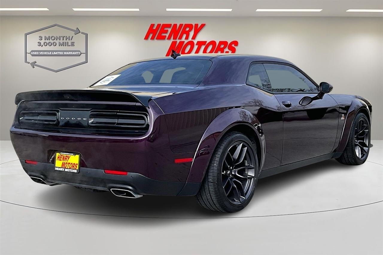 Dodge Challenger R/T Scat Pack Widebody RWD 2021