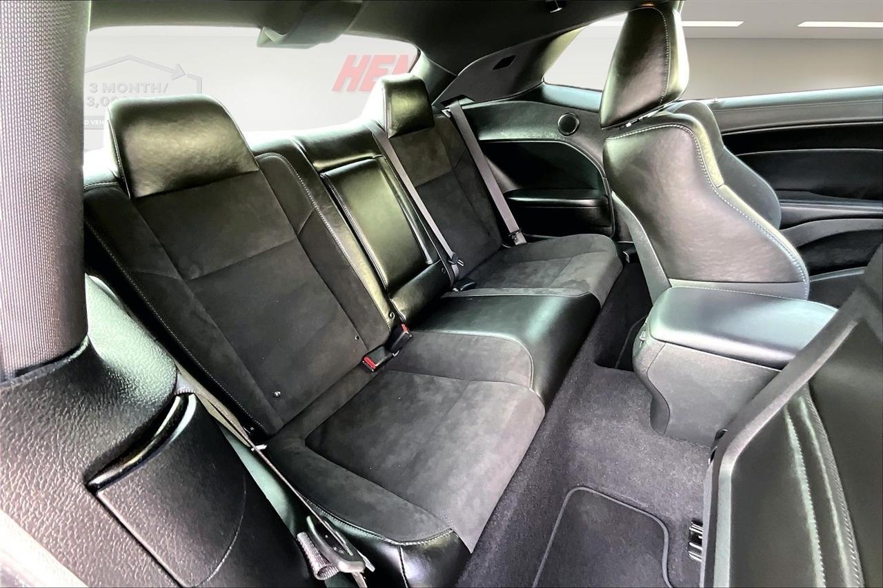 Dodge Challenger R/T Scat Pack Widebody RWD 2021