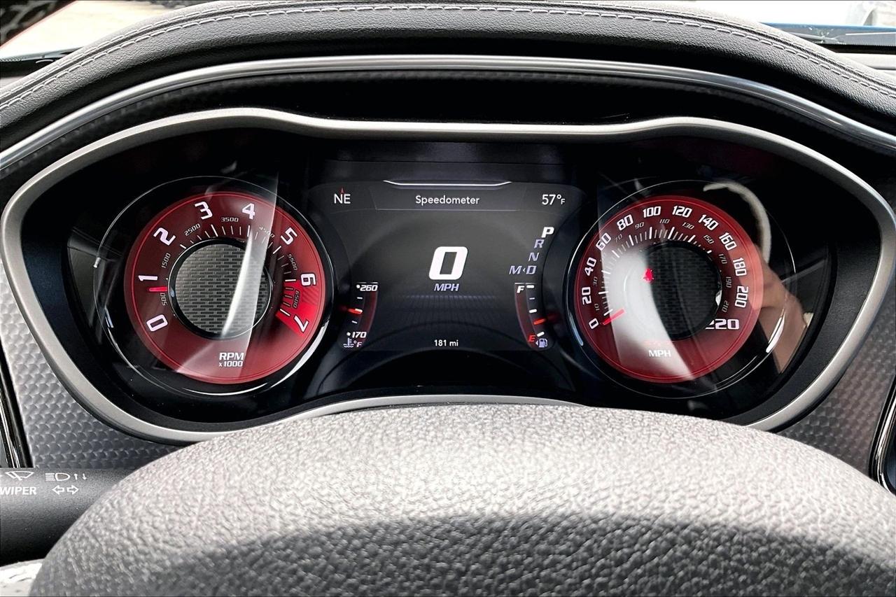 Dodge Challenger SRT Super Stock RWD 2021