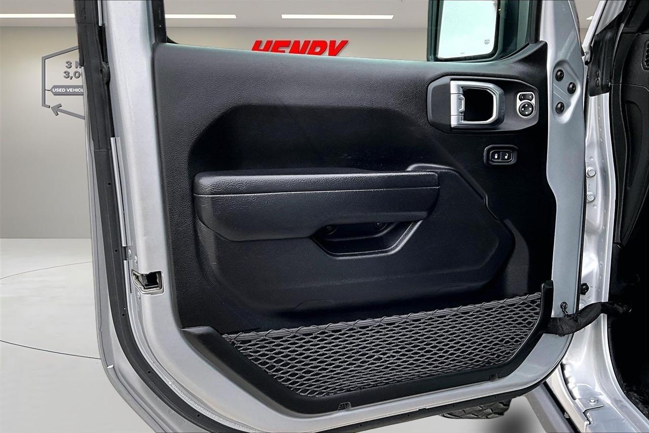 Jeep Gladiator Willys 4x4 2022