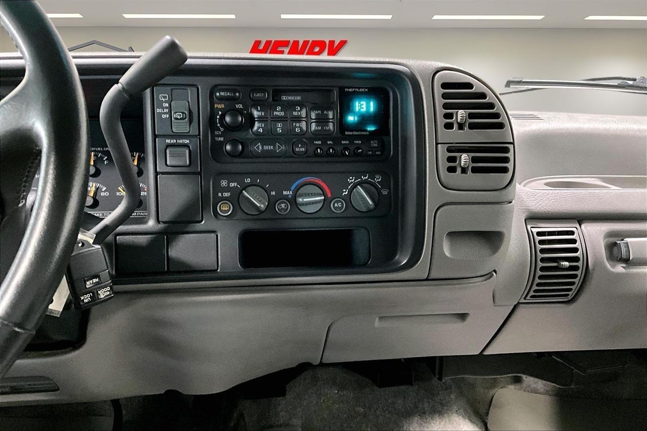 Chevrolet Tahoe 1500 2dr 4WD 1995