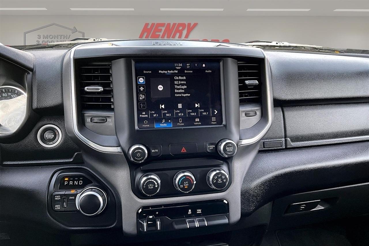 RAM 2500 Big Horn 4x4 Crew Cab 6'4" Box 2024