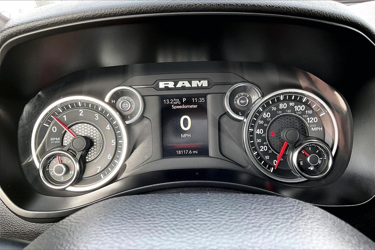 RAM 2500 Big Horn 4x4 Crew Cab 6'4" Box 2024