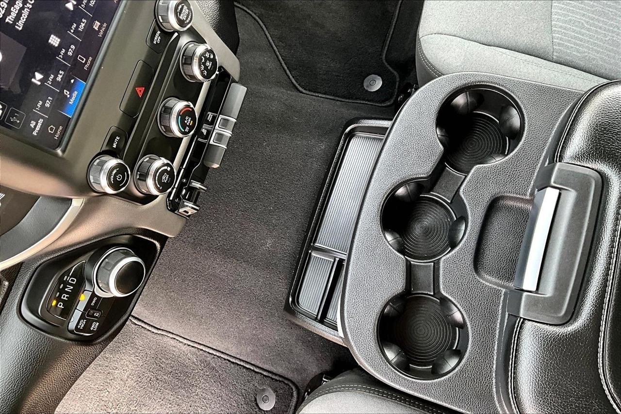 RAM 2500 Big Horn 4x4 Crew Cab 6'4" Box 2024