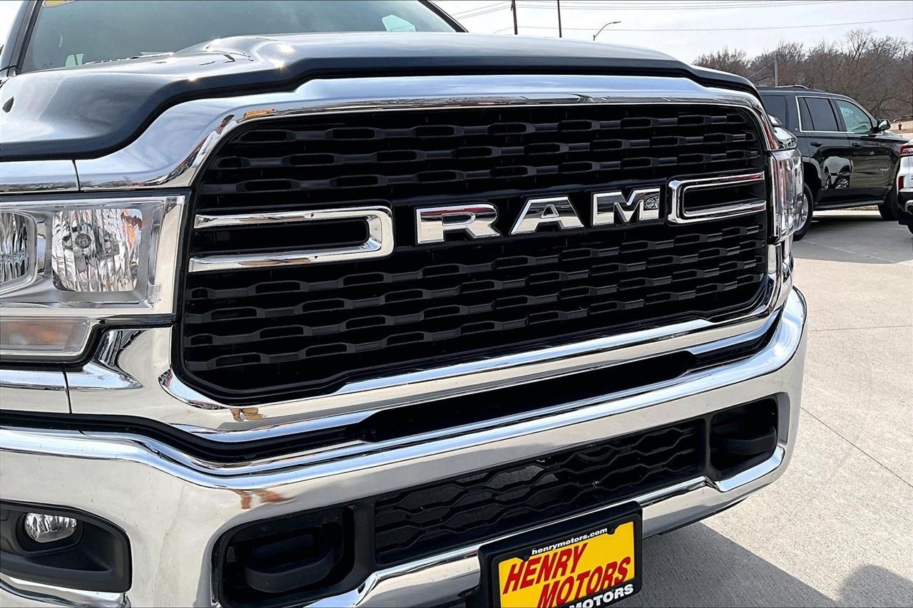 RAM 2500 Big Horn 4x4 Crew Cab 6'4" Box 2024