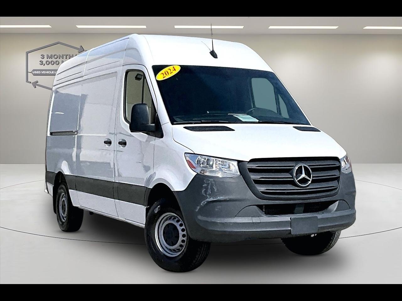 2024 Mercedes-Benz Sprinter Van 2500 High Roof V6 144" 4WD