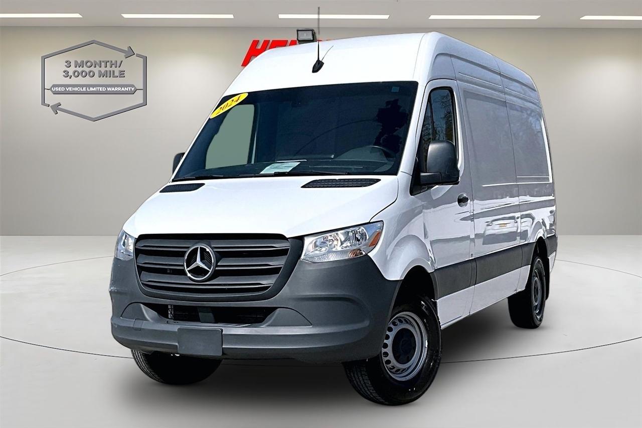 Mercedes-Benz Sprinter Van 2500 High Roof V6 144" 4WD 2024