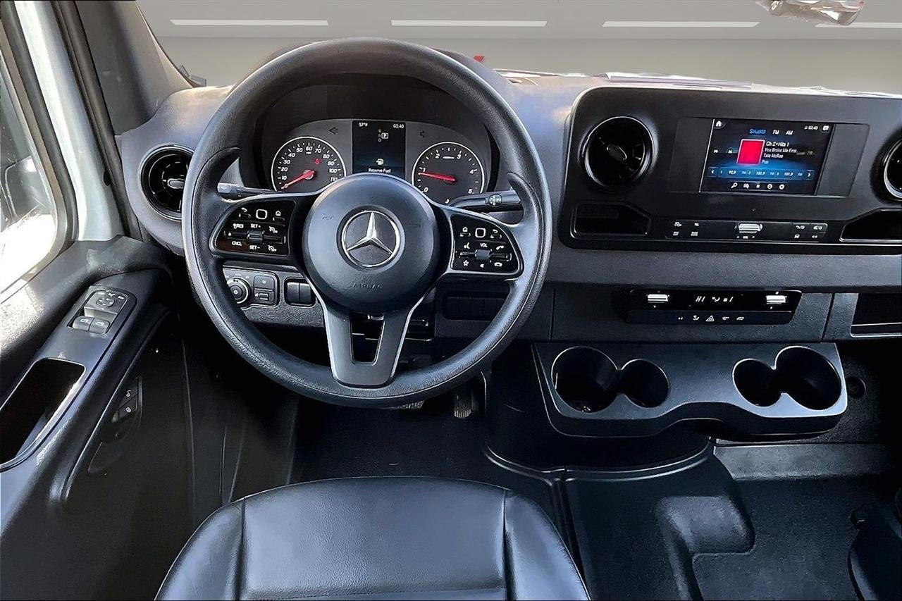 Mercedes-Benz Sprinter Van 2500 High Roof V6 144" 4WD 2024