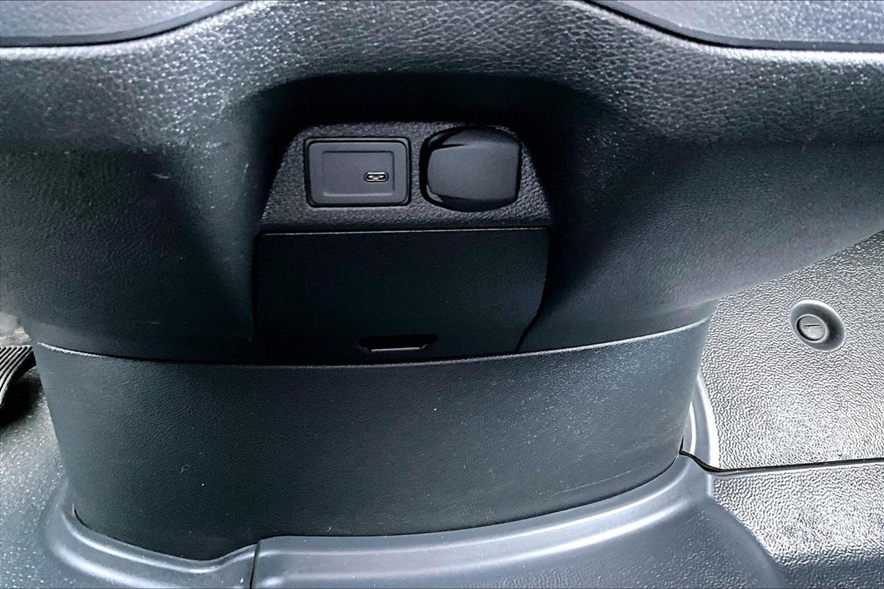 Mercedes-Benz Sprinter Van 2500 High Roof V6 144" 4WD 2024