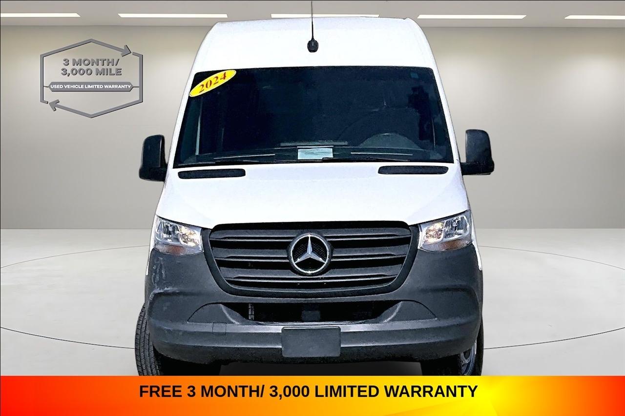 Mercedes-Benz Sprinter Van 2500 High Roof V6 144" 4WD 2024