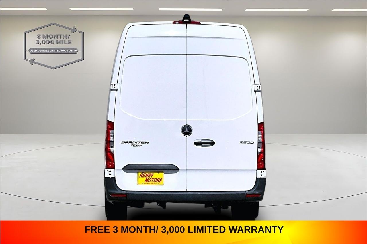 Mercedes-Benz Sprinter Van 2500 High Roof I4 144" RWD 2024