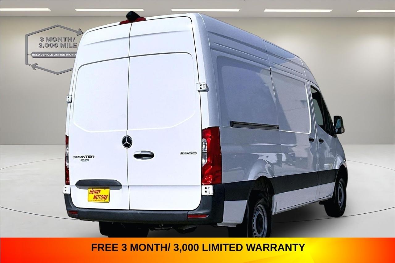 Mercedes-Benz Sprinter Van 2500 High Roof I4 144" RWD 2024