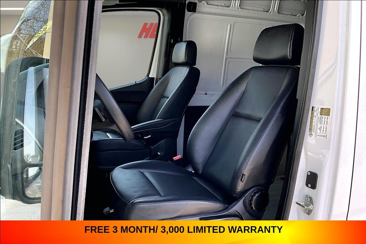 Mercedes-Benz Sprinter Van 2500 High Roof I4 144" RWD 2024