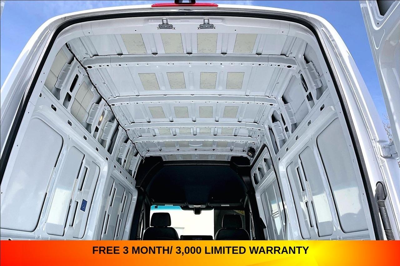 Mercedes-Benz Sprinter Van 2500 High Roof I4 144" RWD 2024