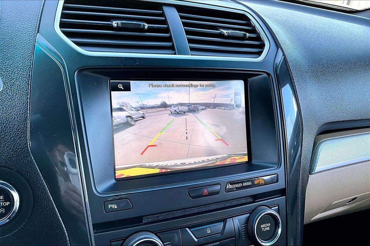 Ford Explorer 4WD 4dr XLT 2016