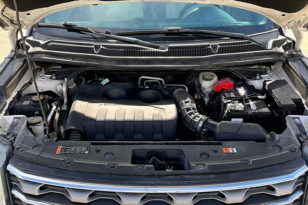 Ford Explorer 4WD 4dr XLT 2016