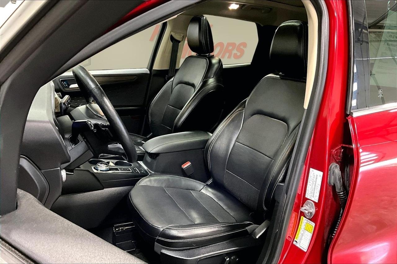 Ford Escape Titanium AWD 2020