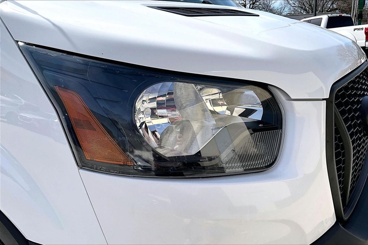 Ford Transit 350  2022