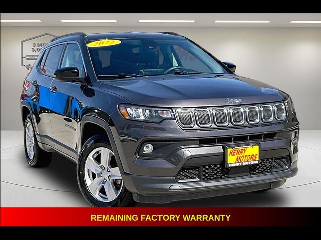 Gray 2022 Jeep Compass Latitude 4WD SUV / Crossover Four-Wheel Drive Automatic