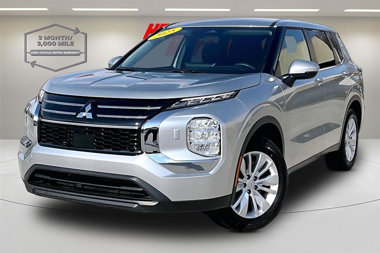 Mitsubishi Outlander ES S-AWC 2025