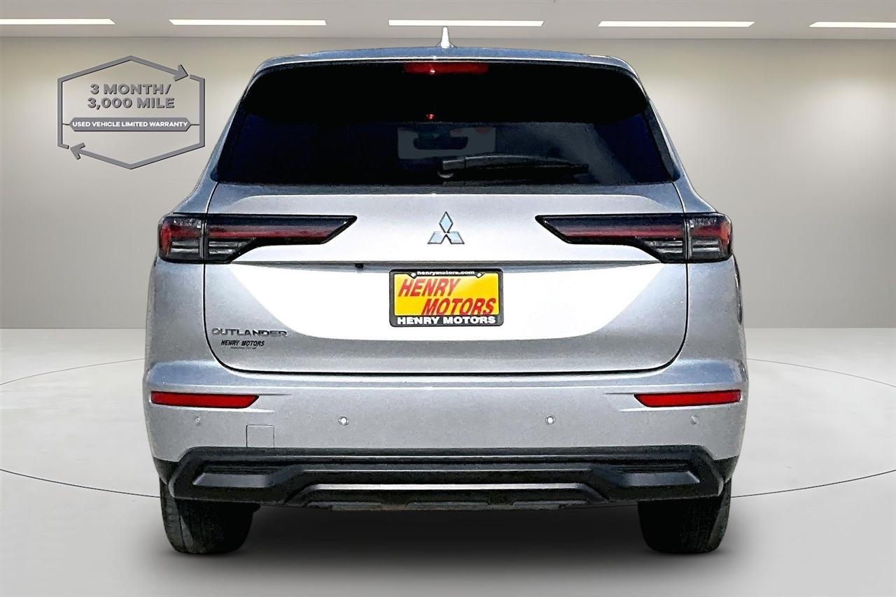 Mitsubishi Outlander ES S-AWC 2025
