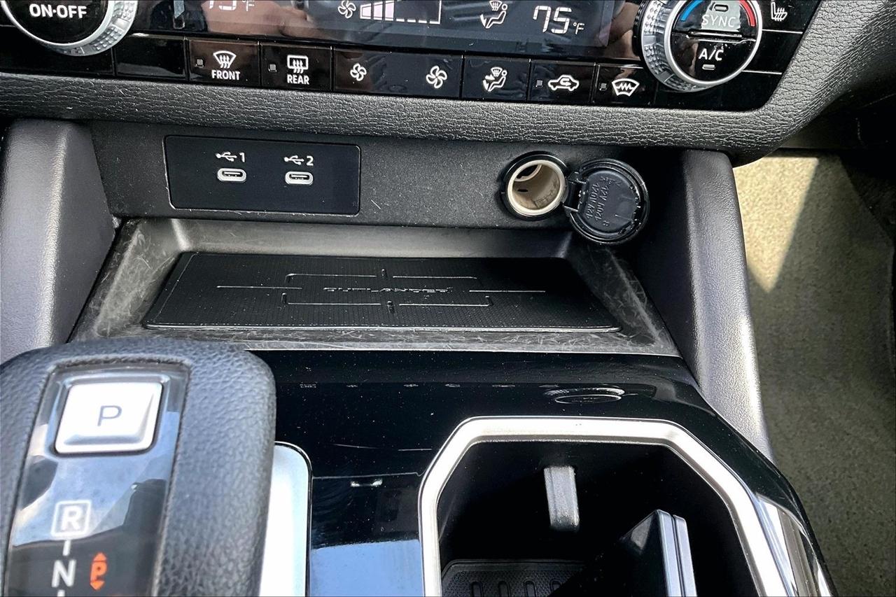 Mitsubishi Outlander ES S-AWC 2025