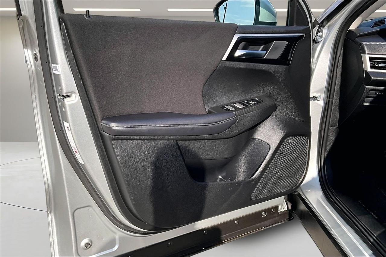 Mitsubishi Outlander ES S-AWC 2025