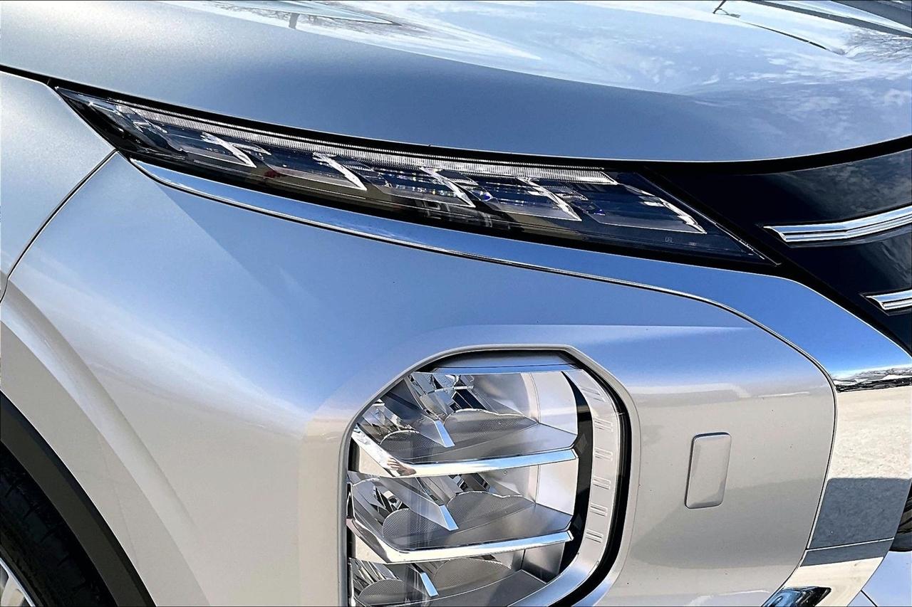 Mitsubishi Outlander ES S-AWC 2025