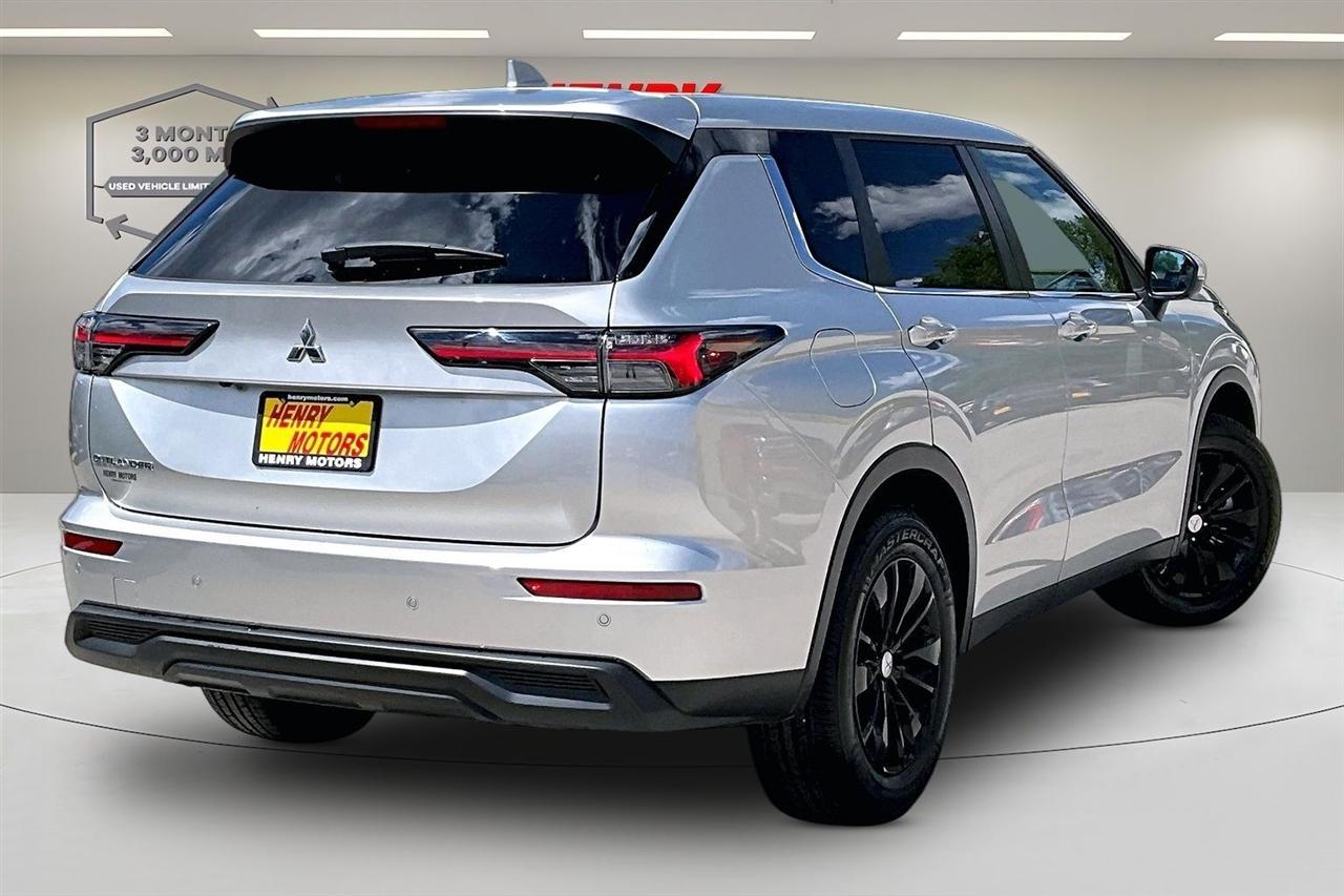 Mitsubishi Outlander ES S-AWC 2025