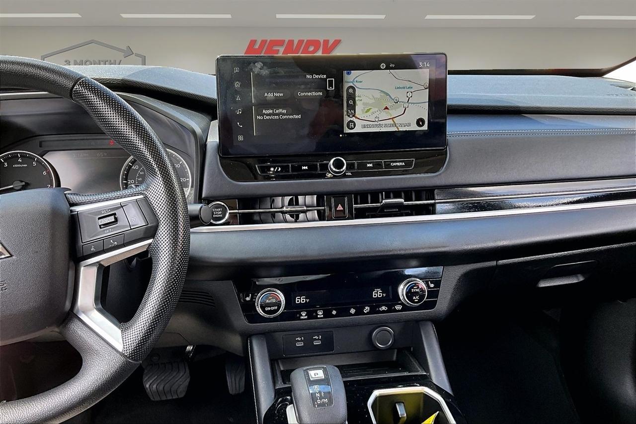 Mitsubishi Outlander ES S-AWC 2025