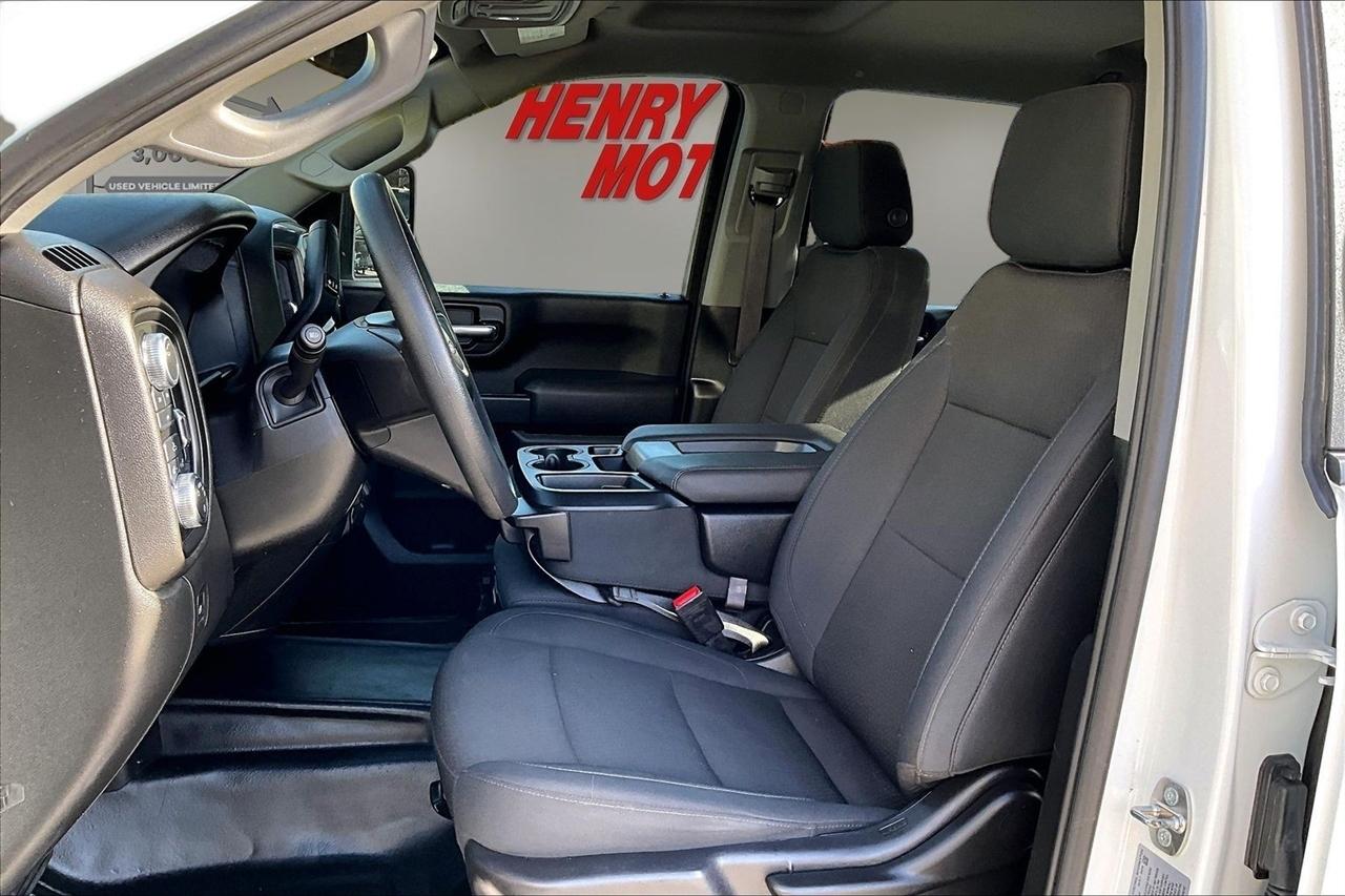 GMC Sierra 2500HD 4WD Crew Cab 159" Pro 2024