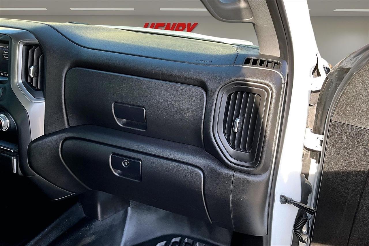 GMC Sierra 2500HD 4WD Crew Cab 159" Pro 2024