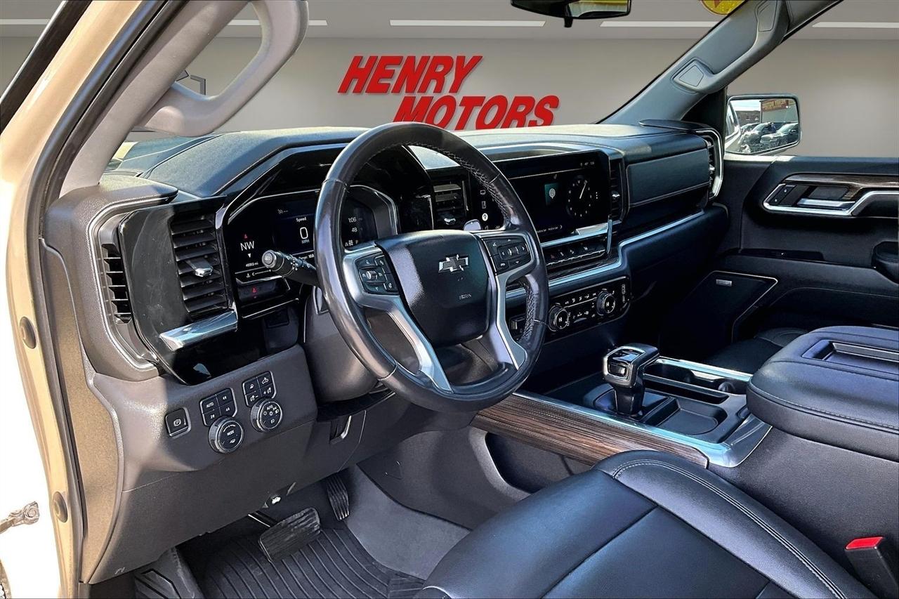 Chevrolet Silverado 1500 4WD Crew Cab 147" LT Trail Boss 2022