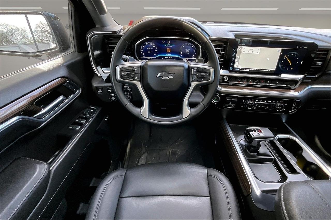 Chevrolet Silverado 1500 4WD Crew Cab 147" RST 2023