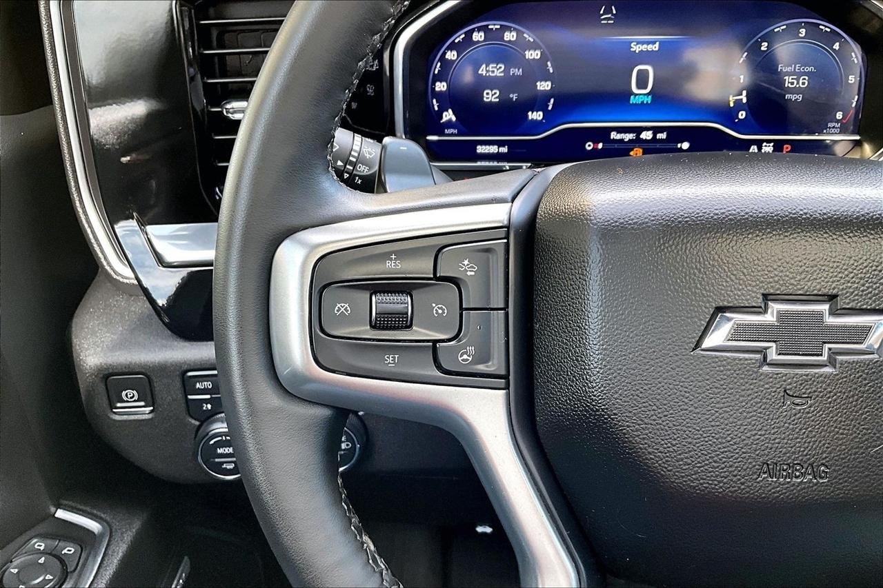 Chevrolet Silverado 1500 4WD Crew Cab 147" RST 2023