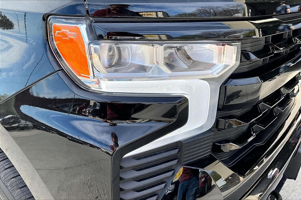 Chevrolet Silverado 1500 4WD Crew Cab 147" RST 2023