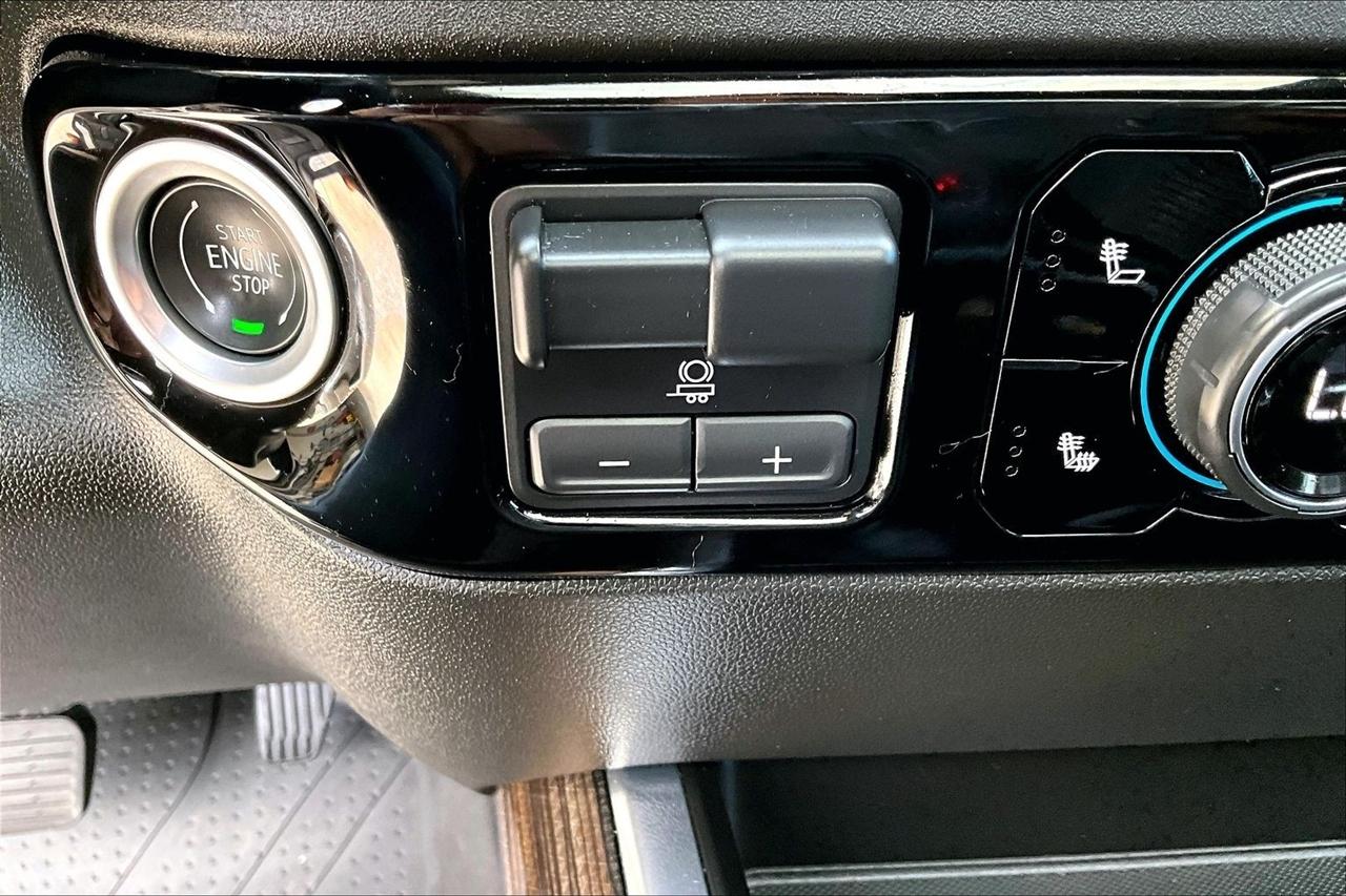 Chevrolet Silverado 1500 4WD Crew Cab 147" RST 2023