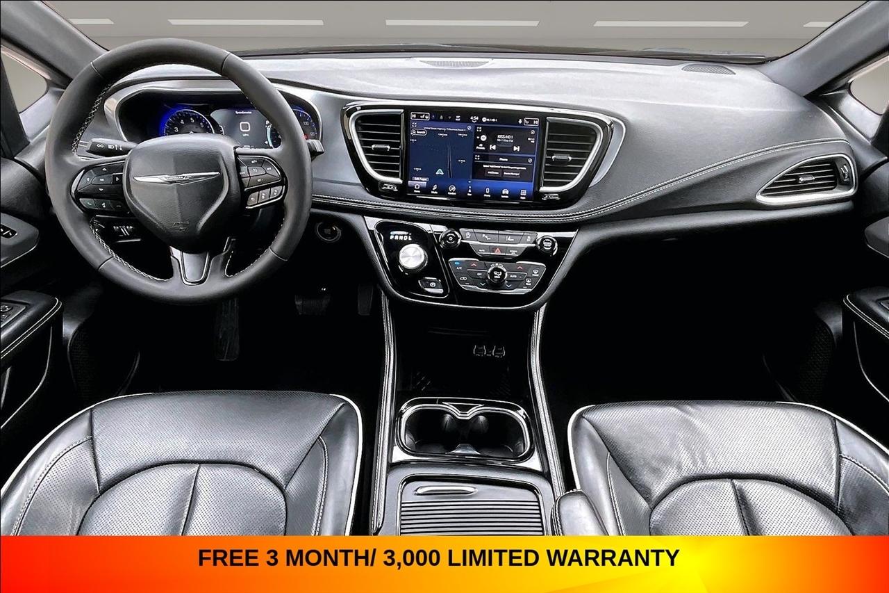 Chrysler Pacifica Limited FWD 2025