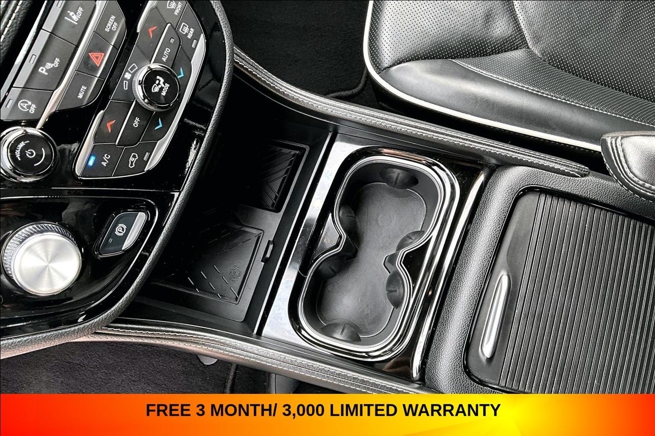 Chrysler Pacifica Limited FWD 2025