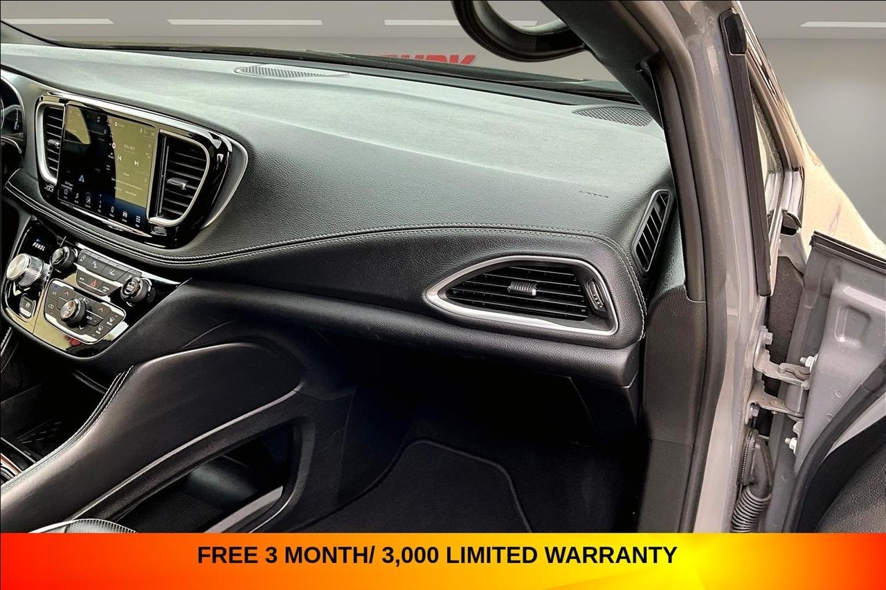 Chrysler Pacifica Limited FWD 2025