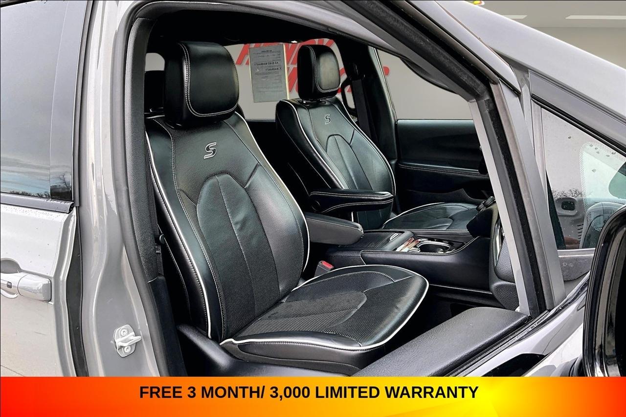 Chrysler Pacifica Limited FWD 2025