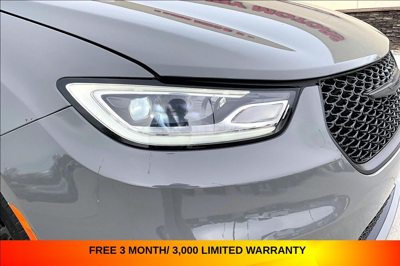 Chrysler Pacifica Limited FWD 2025