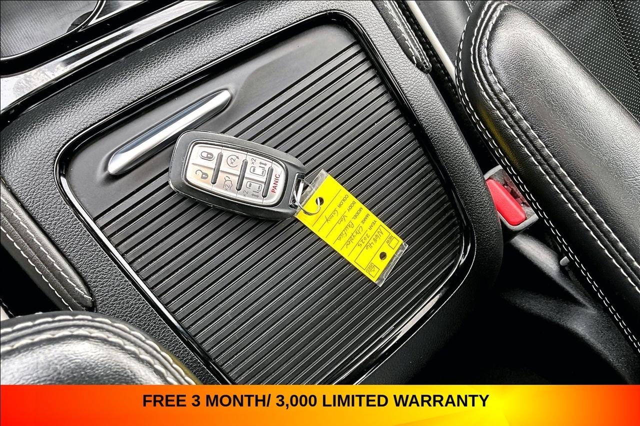 Chrysler Pacifica Limited FWD 2025